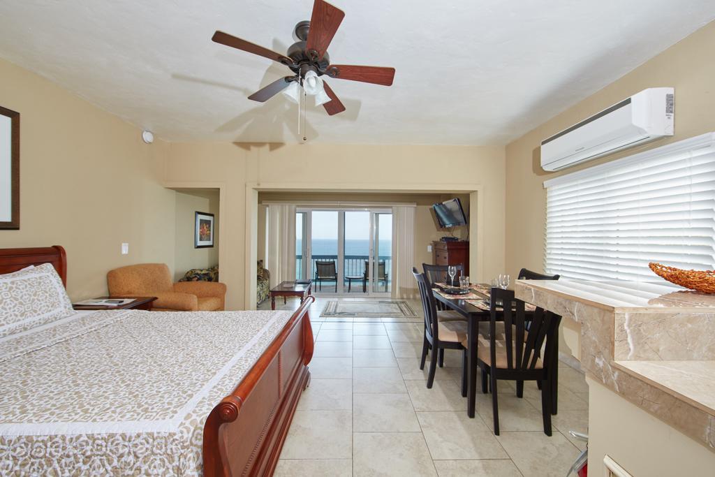 Paradise Cove Ocean Front Villas And Suites Nazareth Rum bild